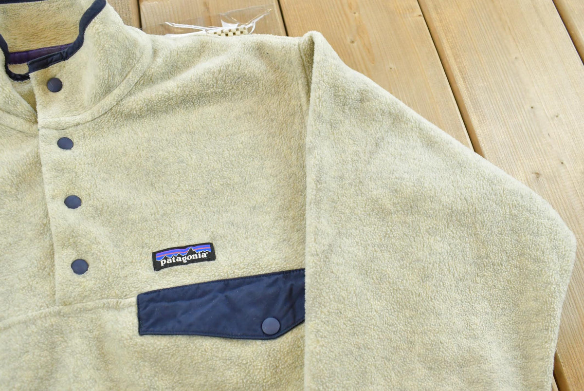 Vintage 2000s Patagonia Synchilla Oatmeal Snap-T Fleece Sweater Men's M from propervintagecanada