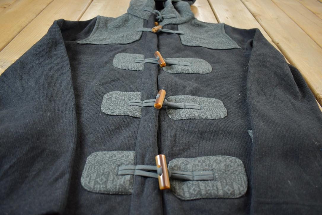 Vintage 2000s Patagonia Toggle Button Fleece Sweater Women's S from propervintagecanada