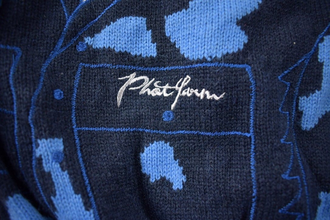 Vintage 2000s Phat Farm Embroidered Knit Crewneck Sweater Men's XL from propervintagecanada