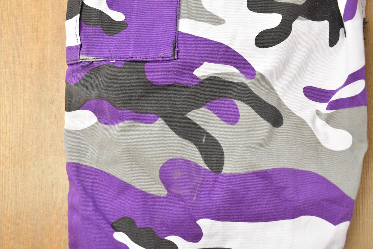 Vintage 2000s Purple Army Camouflage Cargo Pants Men's XS from propervintagecanada