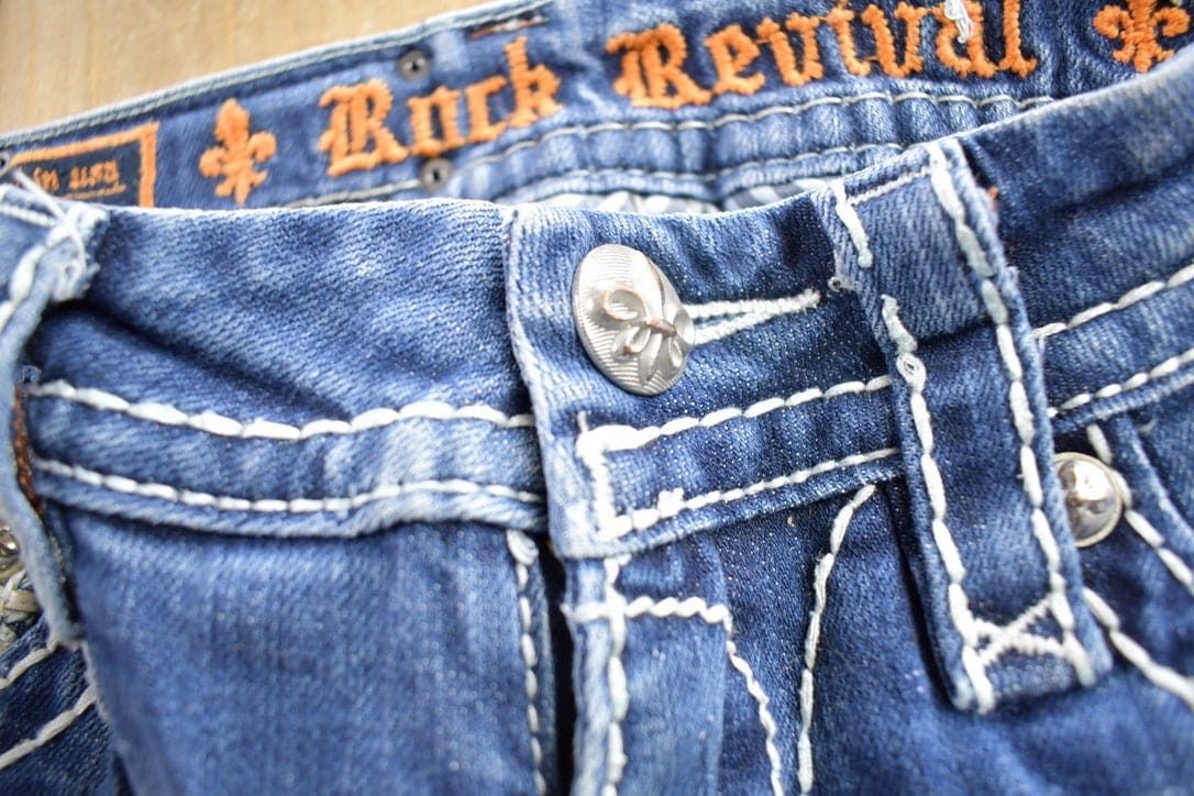 Vintage 2000s Rock Revival Skinny Jeans Women's 24 x 32 from propervintagecanada