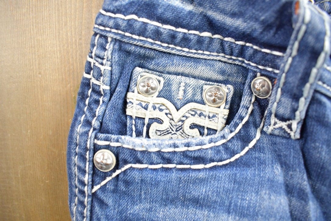 Vintage 2000s Rock Revival Skinny Jeans Women's 24 x 32 from propervintagecanada
