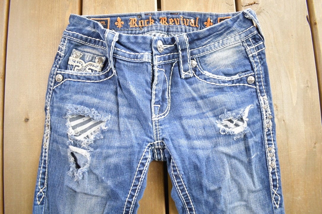 Vintage 2000s Rock Revival Skinny Jeans Women's 24 x 32 from propervintagecanada