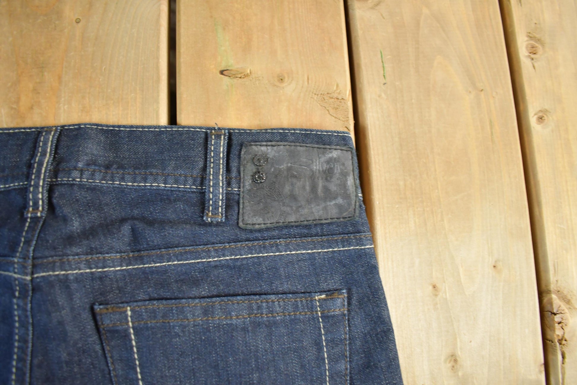 Vintage 2000s Silver Jeans 3