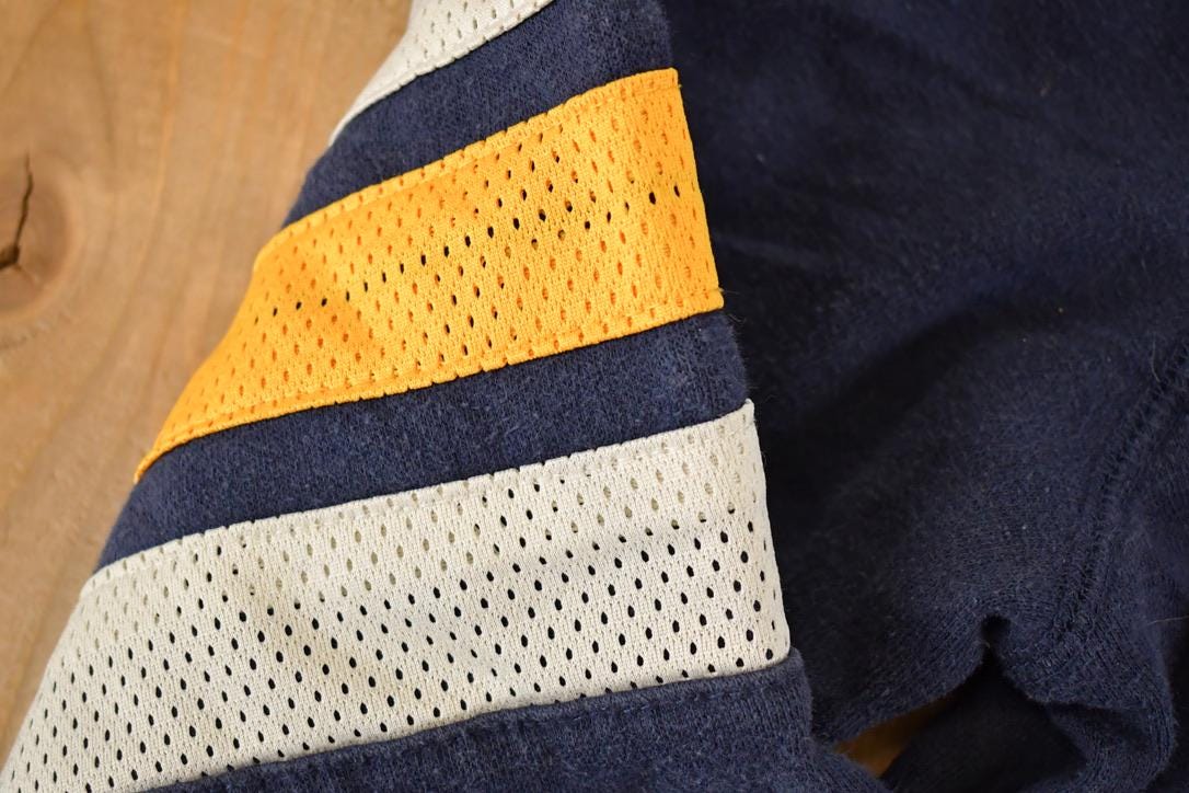 Vintage 2000s St Louis Blues CCM Hoodie Sweatshirt Men's S from propervintagecanada