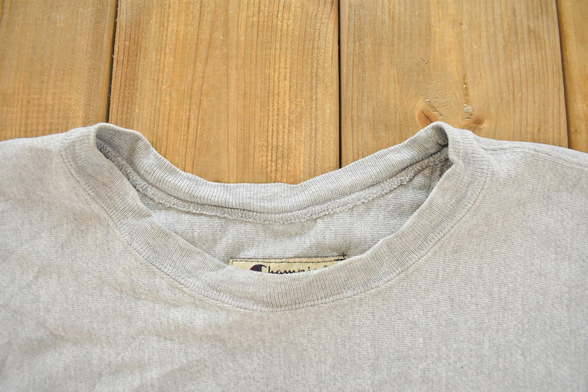 Vintage 2000s University Of Wisconsin Champion Reverse Weave Collegiate Crewneck Sweatshirt Men's XL / Streetwear / College Sweater / NCAA from propervintagecanada
