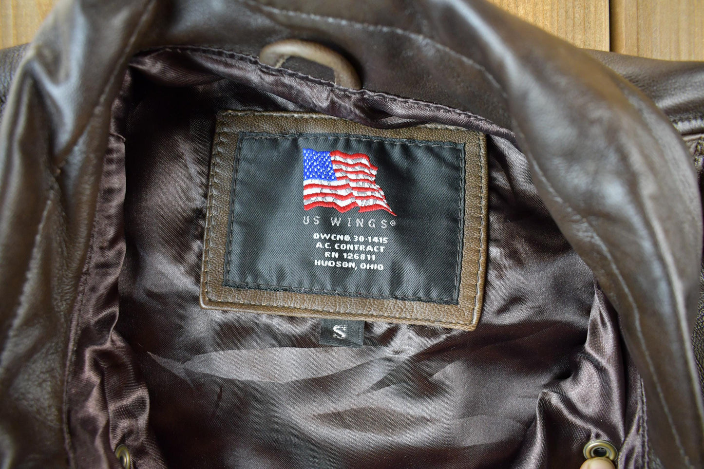 Vintage 2000s US Wings A.C. Contract Leather Flight Jacket Men's Small from propervintagecanada