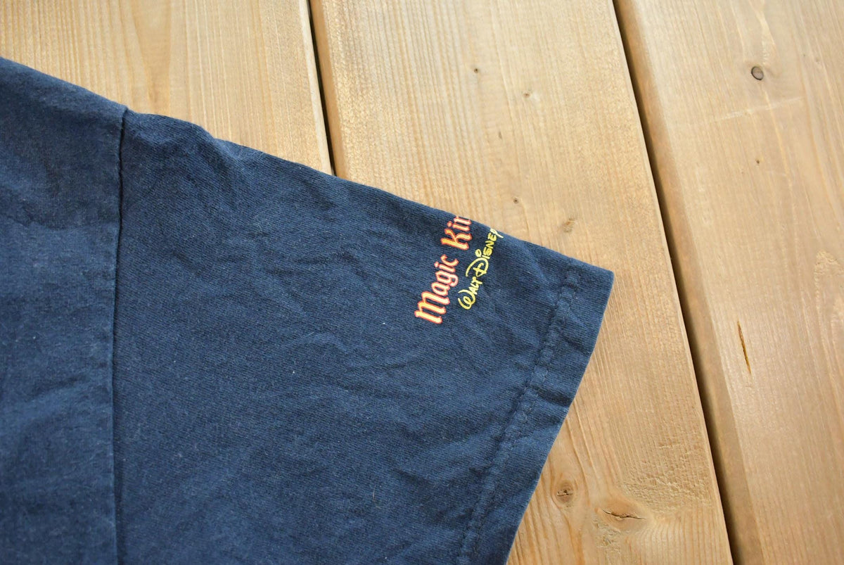 Vintage 2000s Walt Disney World Mickey Mouse T-Shirt Men's L from propervintagecanada