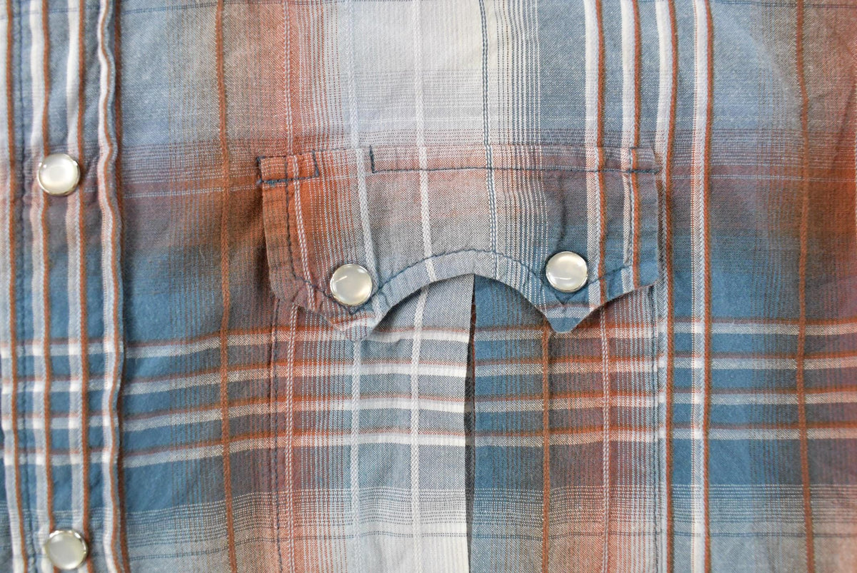 Vintage 2000s Wrangler Cowboy Cut Western Pearl Snap Shirt Men's XL from propervintagecanada