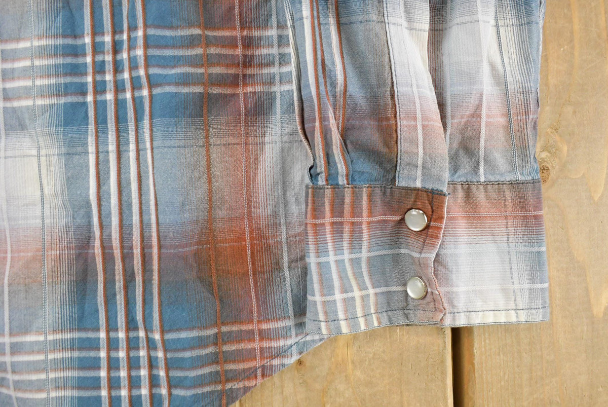 Vintage 2000s Wrangler Cowboy Cut Western Pearl Snap Shirt Men's XL from propervintagecanada