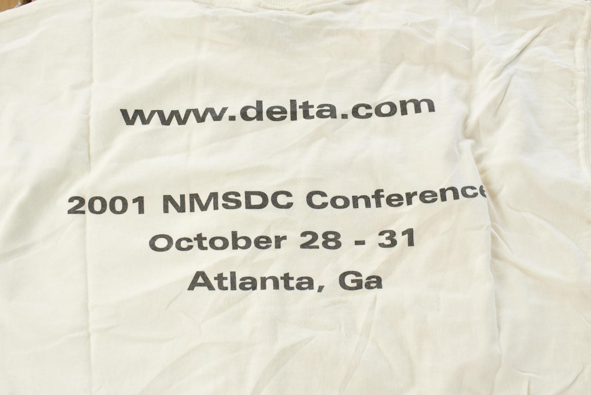 Vintage 2001 Delta Airlines Atalanta Georgia Graphic T-Shirt Men's L from propervintagecanada