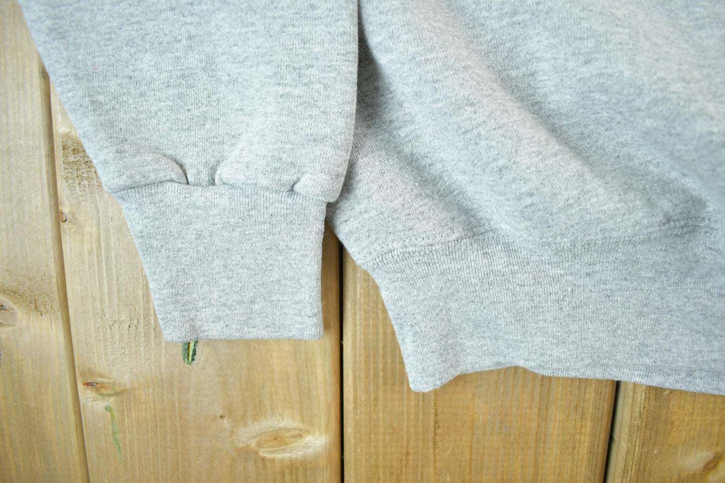 Vintage 2001 Florida Orlando Crewneck Sweatshirt Men's Large from propervintagecanada