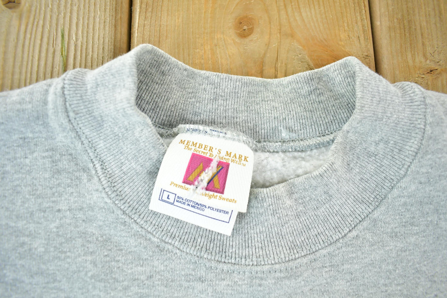 Vintage 2001 Florida Orlando Crewneck Sweatshirt Men's Large from propervintagecanada