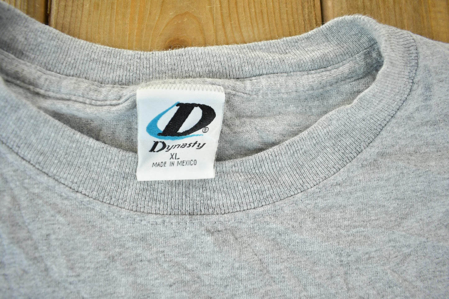 Vintage 2003 Detroit Tigers MLB Graphic T-Shirt Men's XL from propervintagecanada