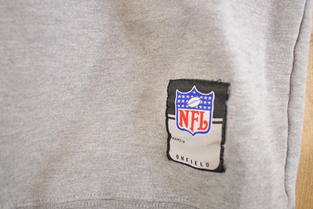 Vintage 2004 Reebok Philadelphia Eagles Crewneck Sweatshirt Men's XL from propervintagecanada