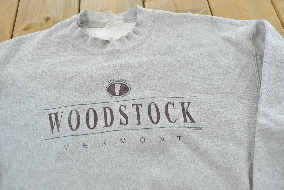 Vintage 2004 Woodstock Vermont Souvenir Crewneck Sweatshirt Mens L from propervintagecanada