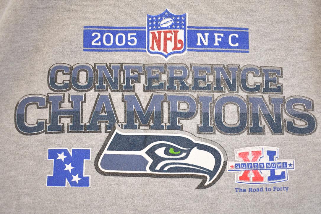 Vintage 2005 Seattle Seahawks FAB Crewneck Sweatshirt Men's L from propervintagecanada