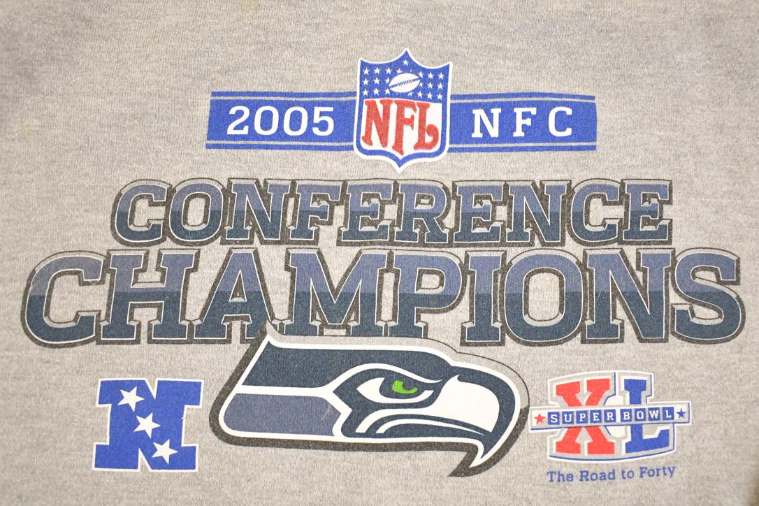 Vintage 2005 Seattle Seahawks FAB Crewneck Sweatshirt Men's L from propervintagecanada