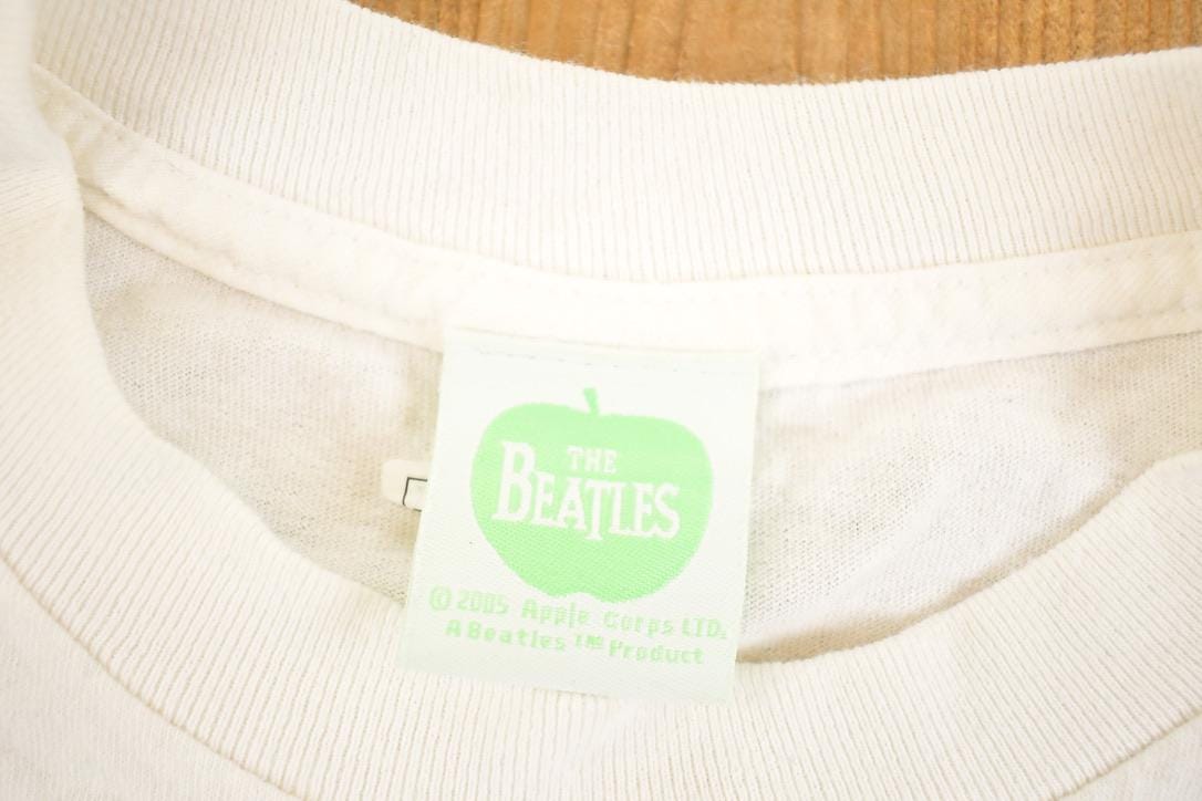 Vintage 2005 The Beatles Let It Be Souvenir Band T-Shirt Men's M from propervintagecanada