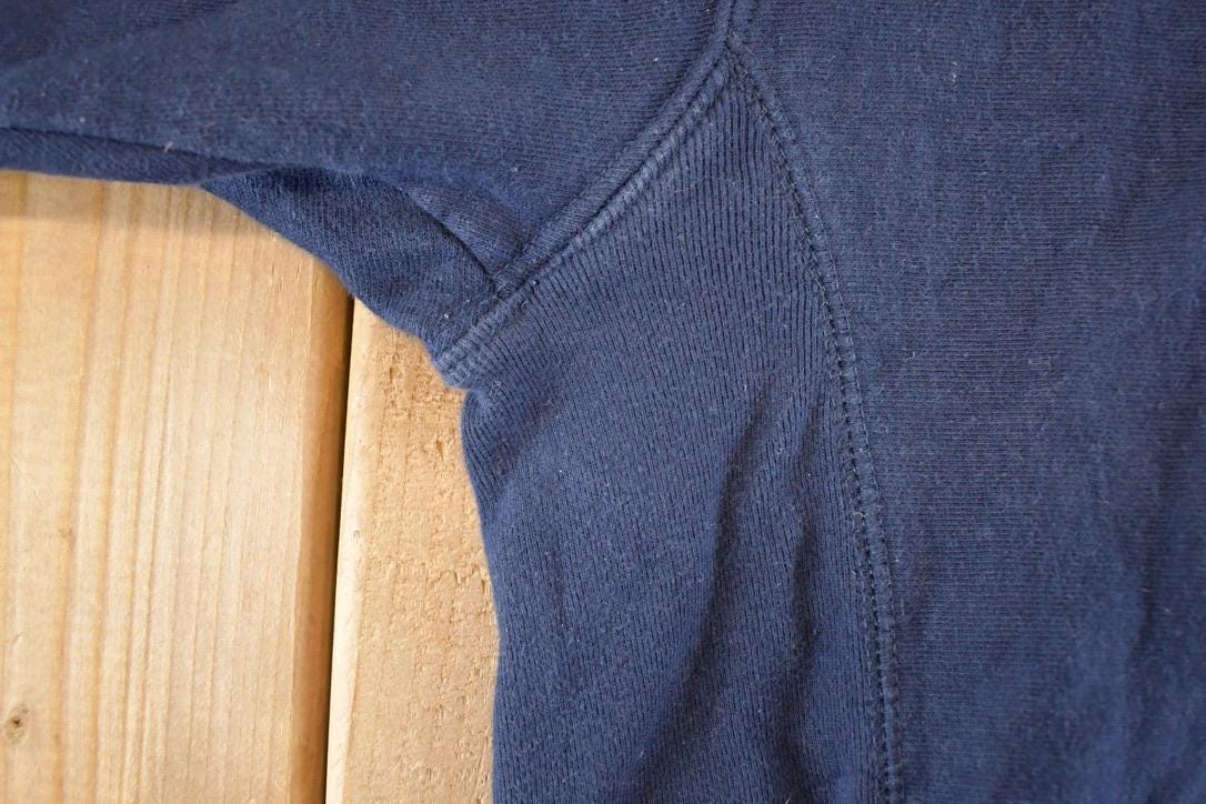 Vintage 2006 Chrysler Crossgrain Hoodie Sweatshirt Men's M from propervintagecanada
