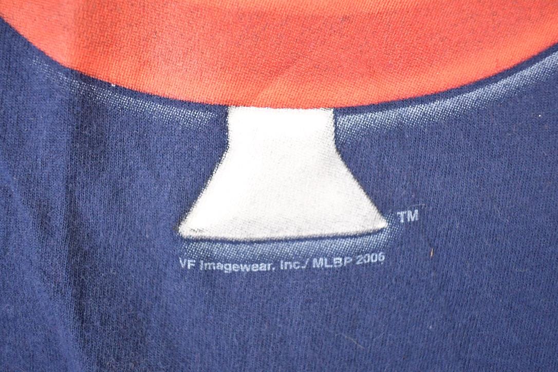 Vintage 2006 Minnesota Twins MLB T-Shirt Men's M from propervintagecanada