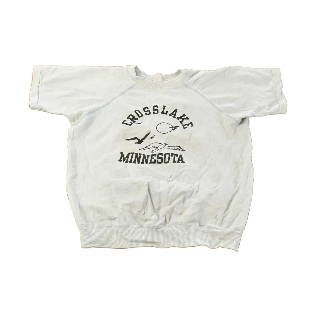 Vintage 60s Crosslake Minnesota Sweatshirt, Men's Small from propervintagecanada