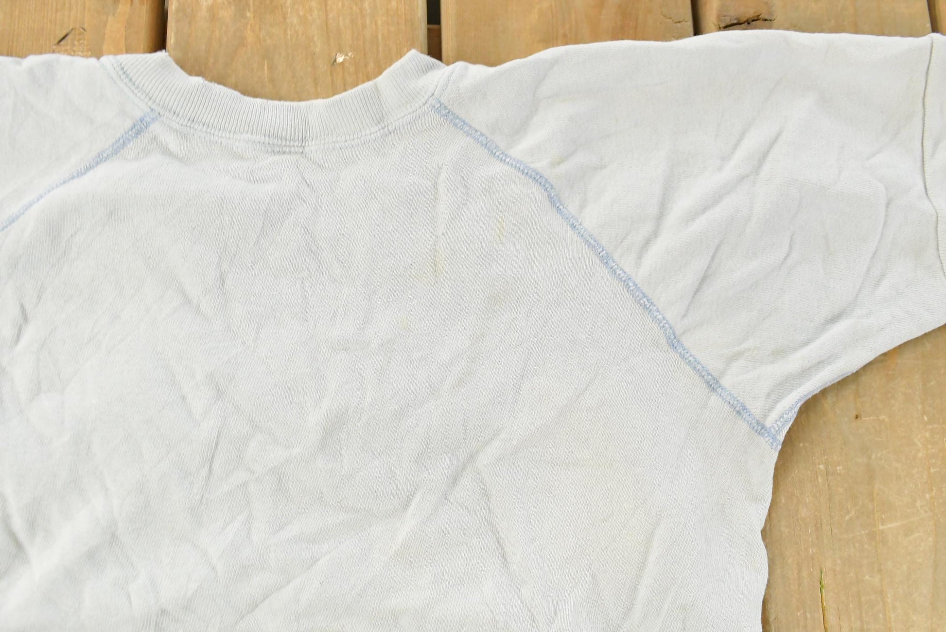 Vintage 60s Crosslake Minnesota Sweatshirt, Men's Small from propervintagecanada