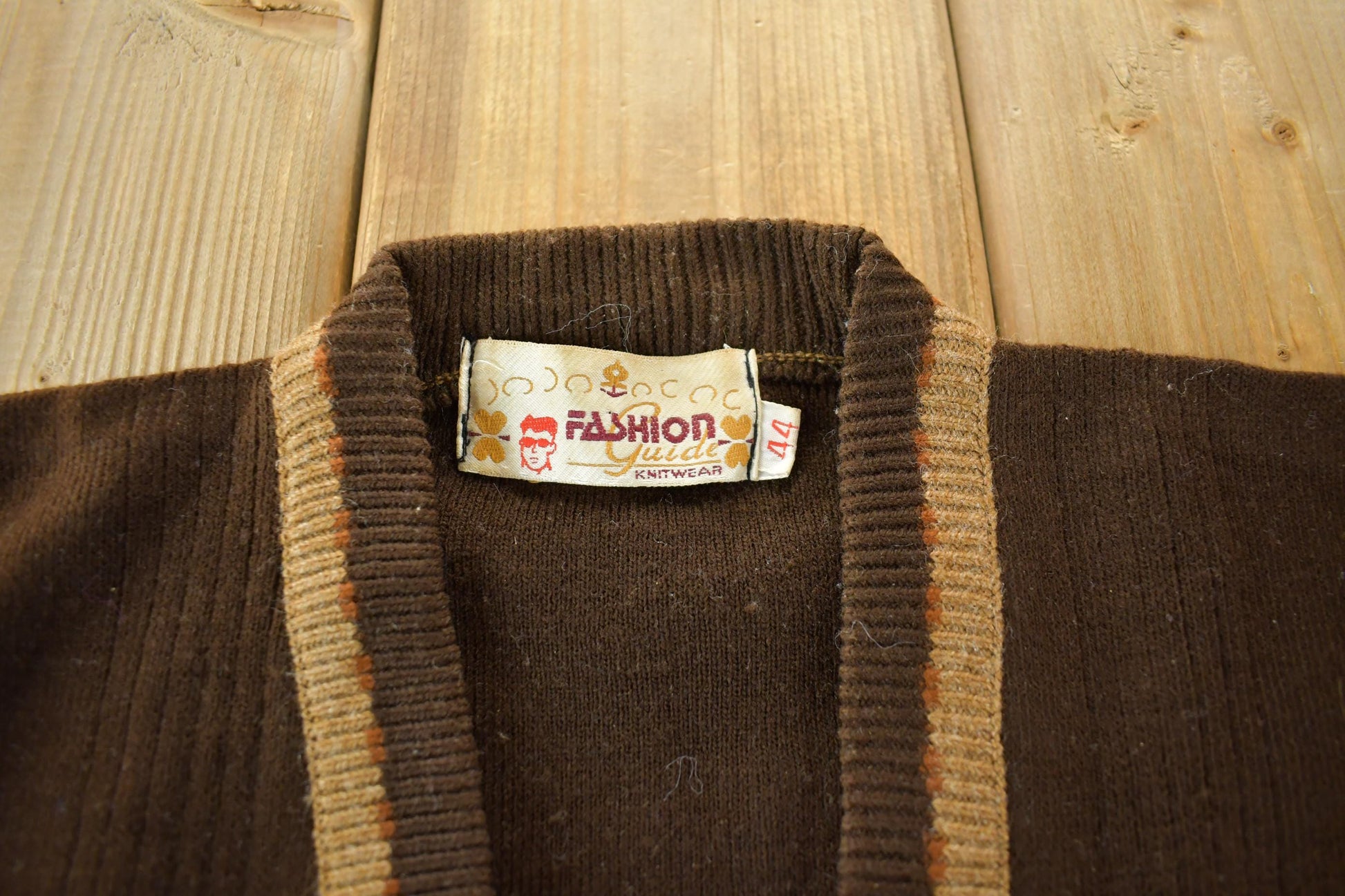 Vintage 70s 80s Fashion Guide Knit Abstract Pattern V Neck Sweater Men's L from propervintagecanada