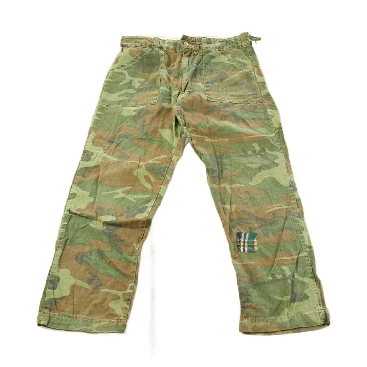 Vintage 70s Camo Hunting Pants Mens 31 x 26 from propervintagecanada