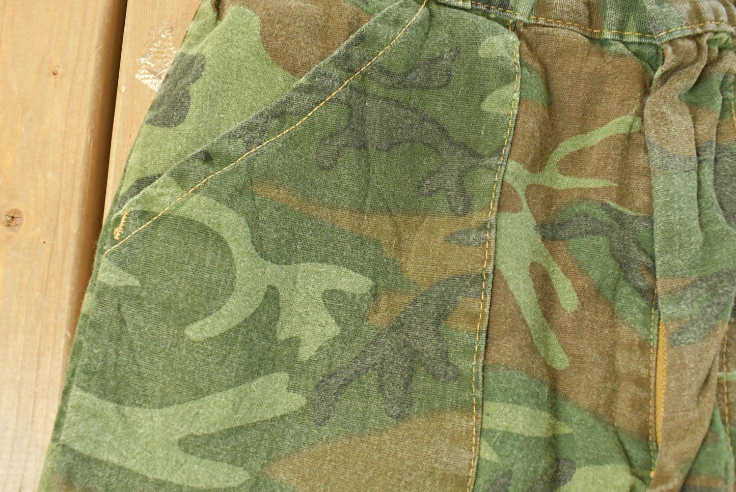 Vintage 70s Camo Hunting Pants Mens 31 x 26 from propervintagecanada