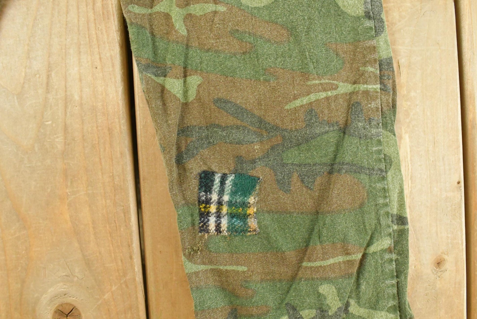 Vintage 70s Camo Hunting Pants Mens 31 x 26 from propervintagecanada
