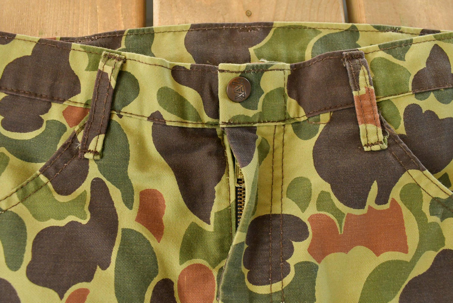 Vintage 70s Duck Camo Hunting Pants, Men's 32x32 from propervintagecanada