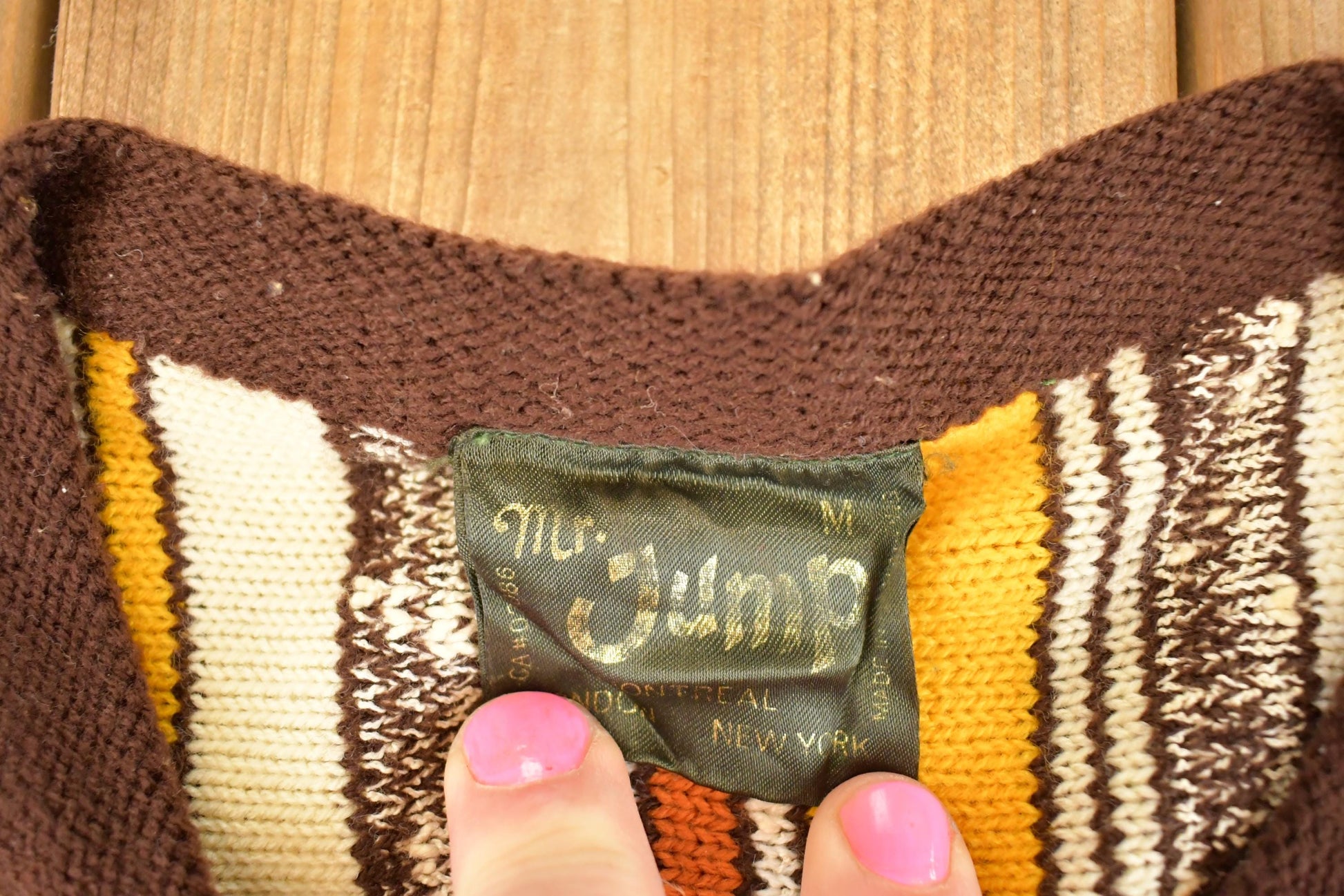 Vintage 70s Knit T-Shirt: Mr. Jump Souvenir, Women's S from propervintagecanada