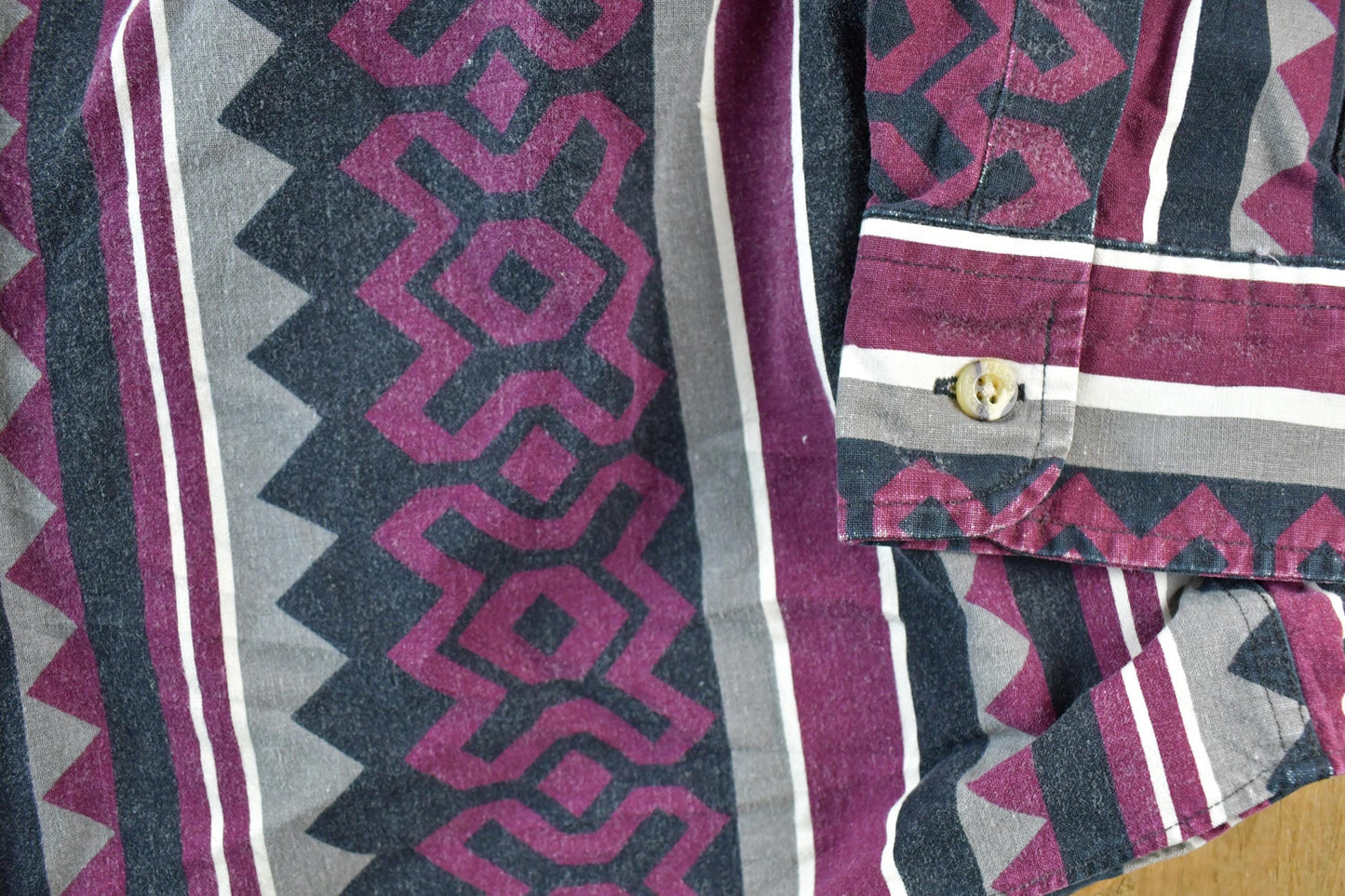 Vintage 90s 955 Origionals Western Button Up Shirt Men's Large from propervintagecanada