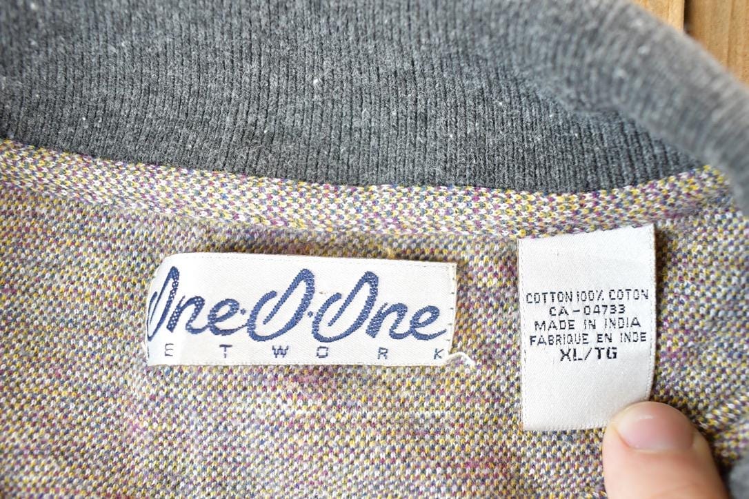 Vintage 90s Abstract Knit Collared Sweater - Mens XL from propervintagecanada