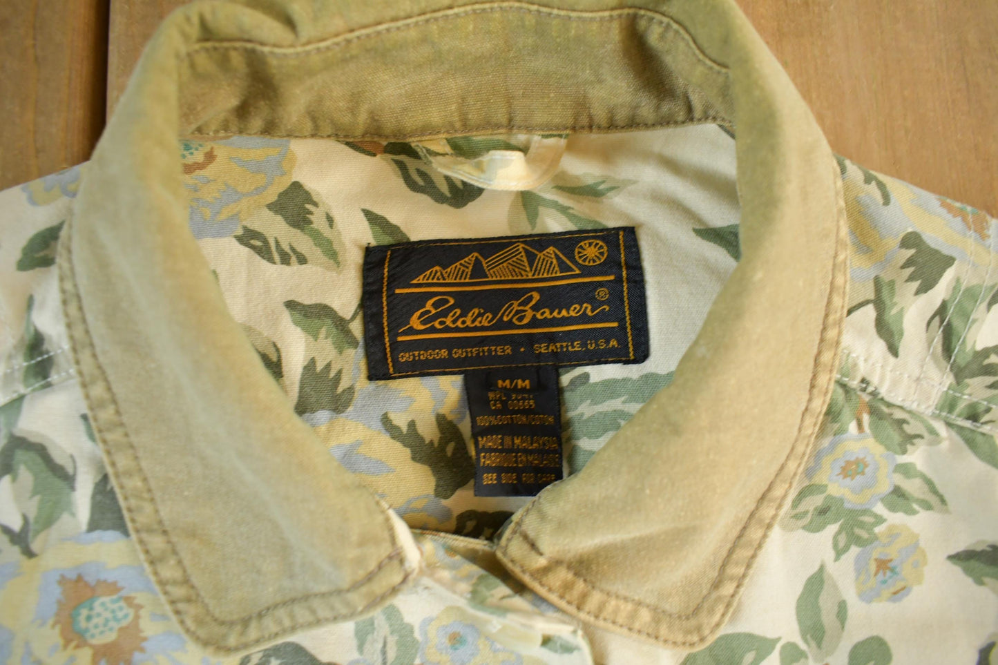 Vintage 90s Eddie Bauer Floral Barn Chore Coat - Women's Medium from propervintagecanada