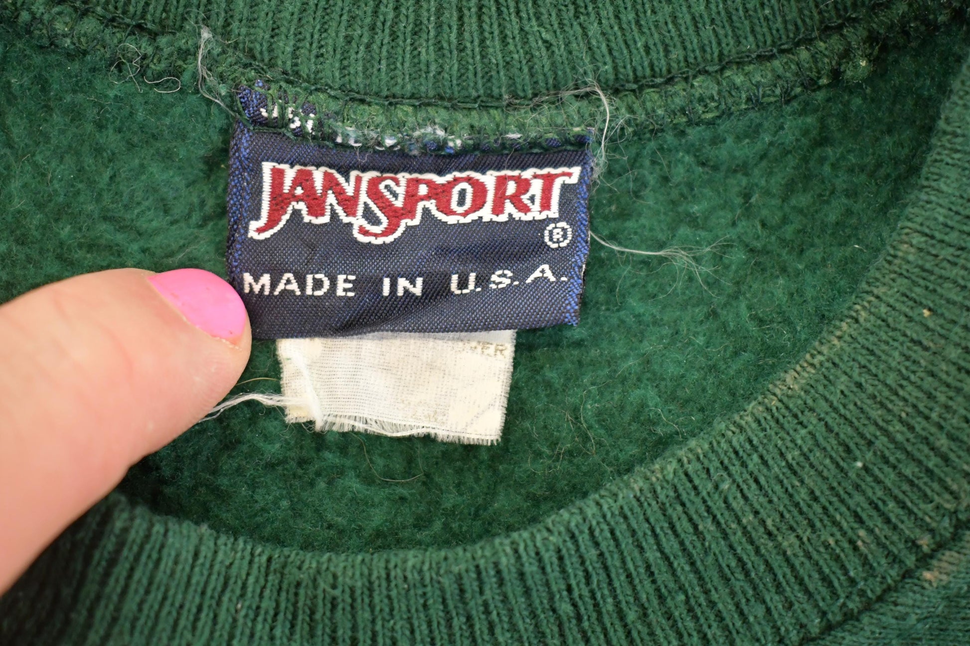 Vintage 90s Jansport Wartburg College Sweatshirt, NCAA Green Crewneck (Men's L) from propervintagecanada