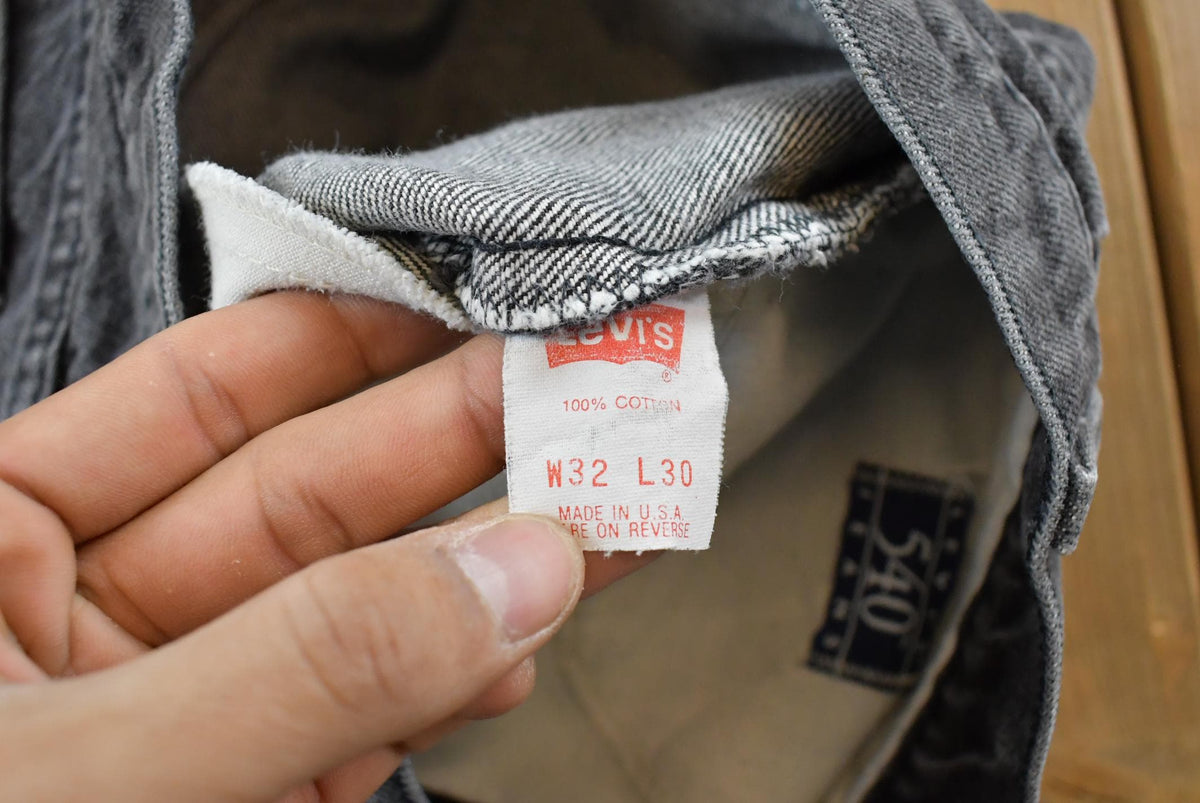 Vintage 90s Levi's 540 Relaxed Straight Denim Jeans Men's 31 x 29 from propervintagecanada