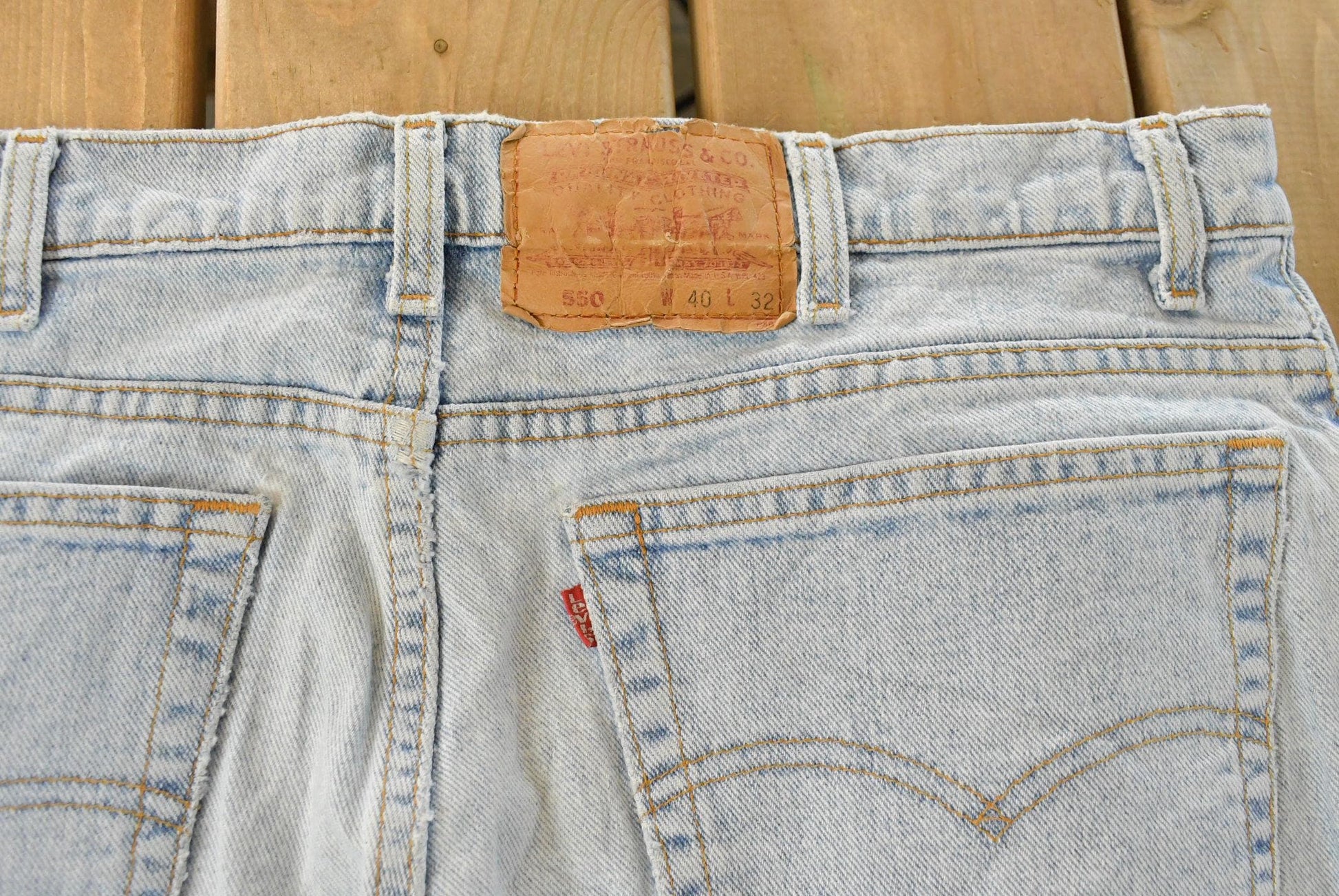Vintage 90s Levi's 550 Jeans: Distressed, Relaxed Fit (38x31) from propervintagecanada