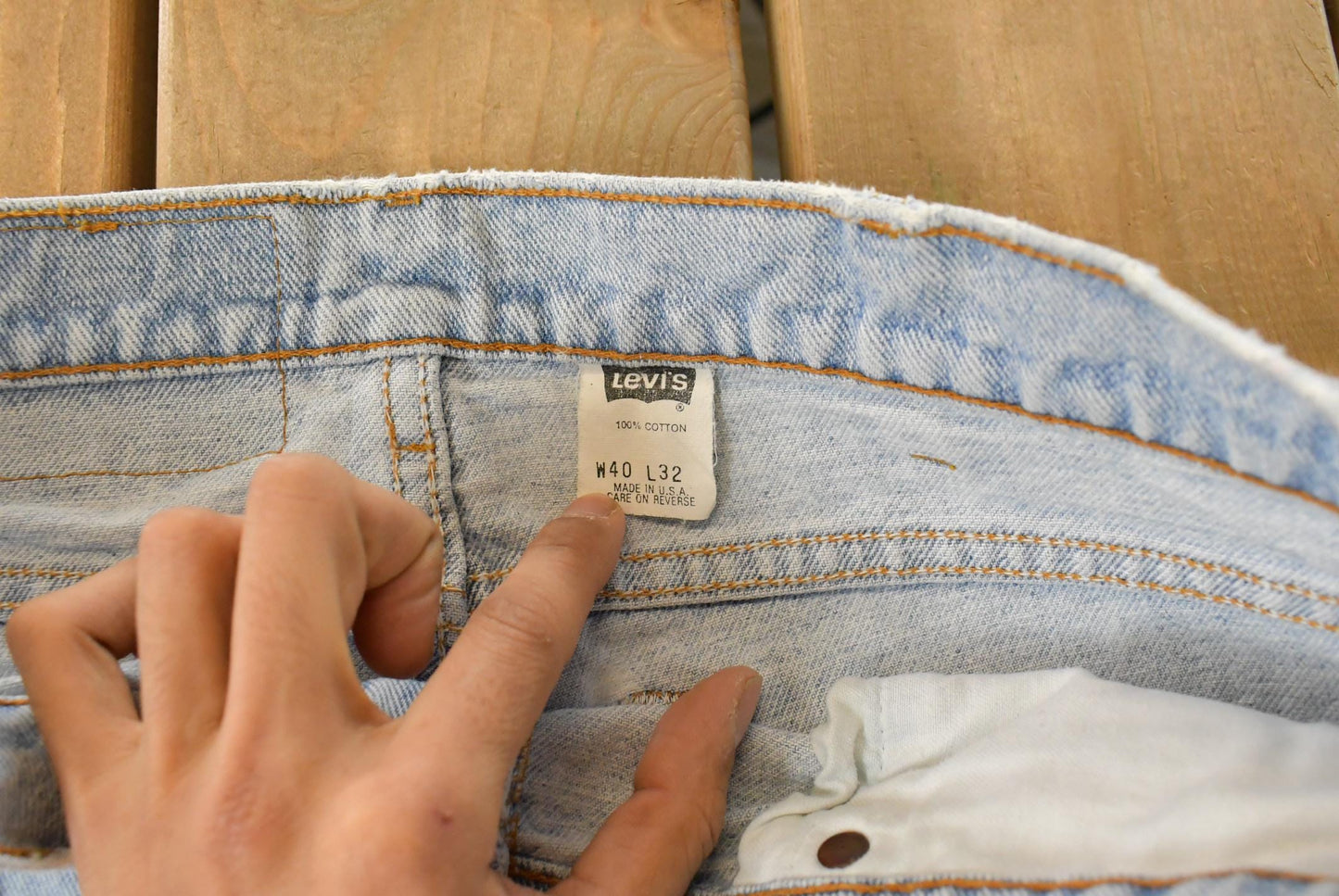 Vintage 90s Levi's 550 Jeans: Distressed, Relaxed Fit (38x31) from propervintagecanada