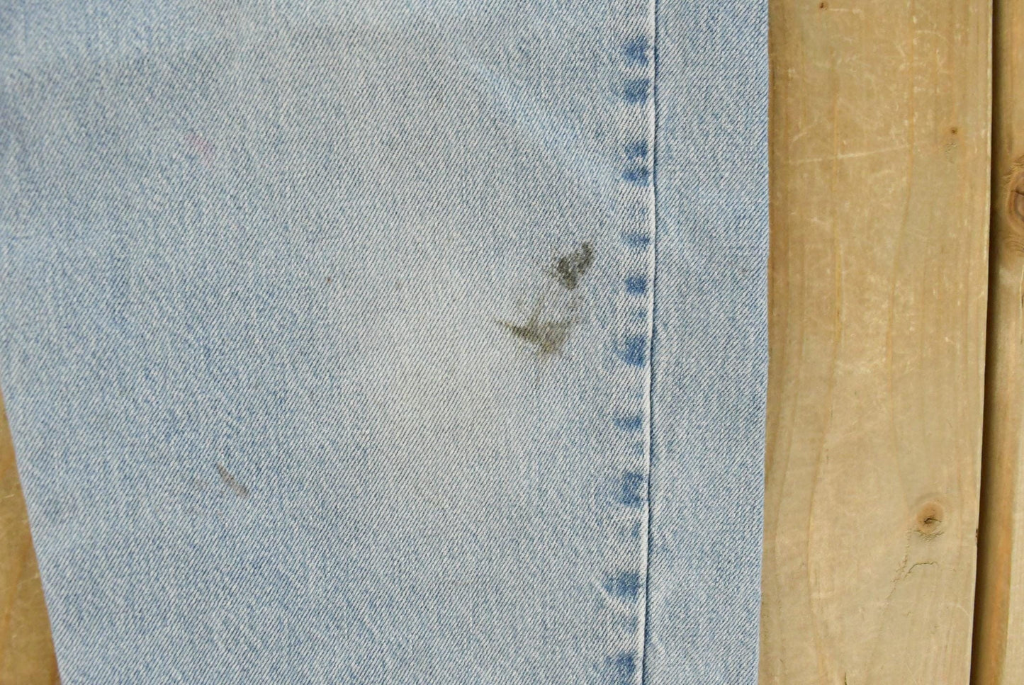 Vintage 90s Levi's 550 Relaxed Denim Jeans Men's 28 x 29 from propervintagecanada