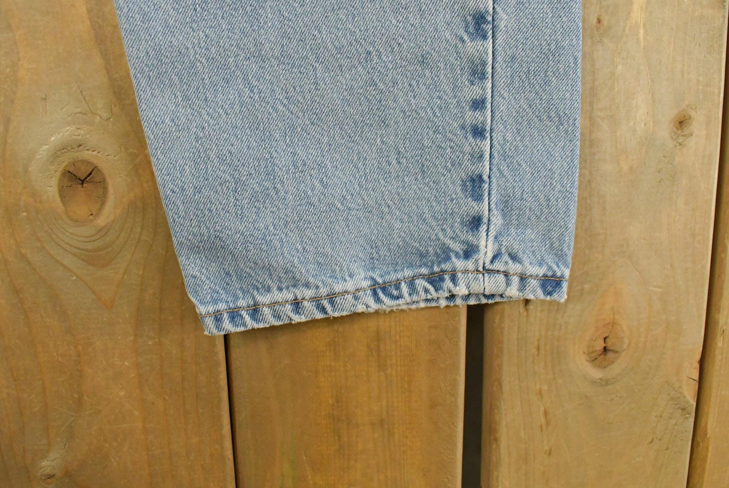 Vintage 90s Levi's 550 Relaxed Denim Jeans Men's 28 x 29 from propervintagecanada