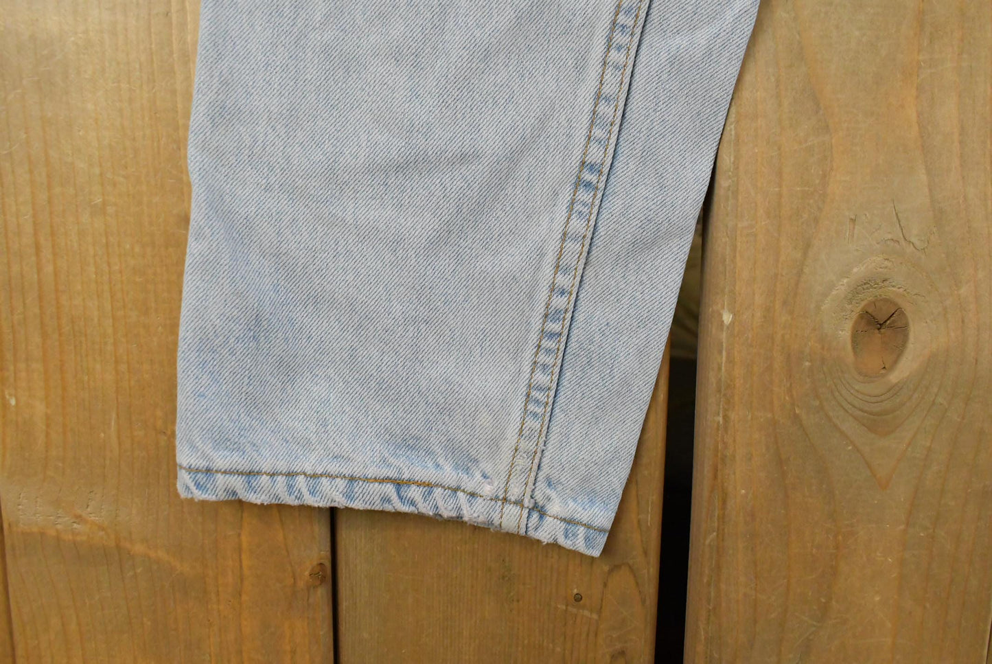 Vintage 90s Levi's 550 Relaxed Denim Jeans Men's 28 x 29 from propervintagecanada
