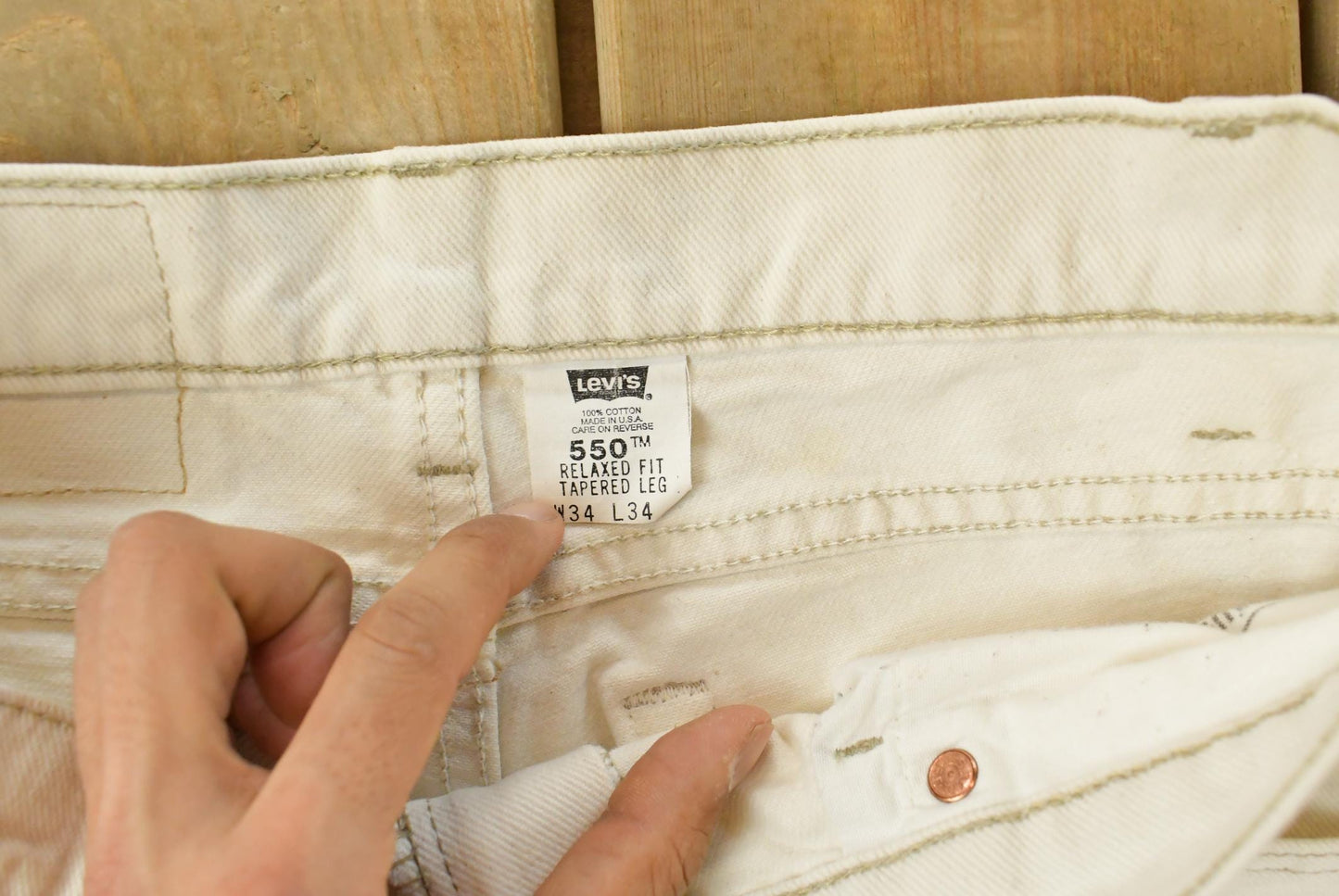 Vintage 90s Levi's 550 Relaxed Tapered Denim Jeans Men's 33 x 34 from propervintagecanada