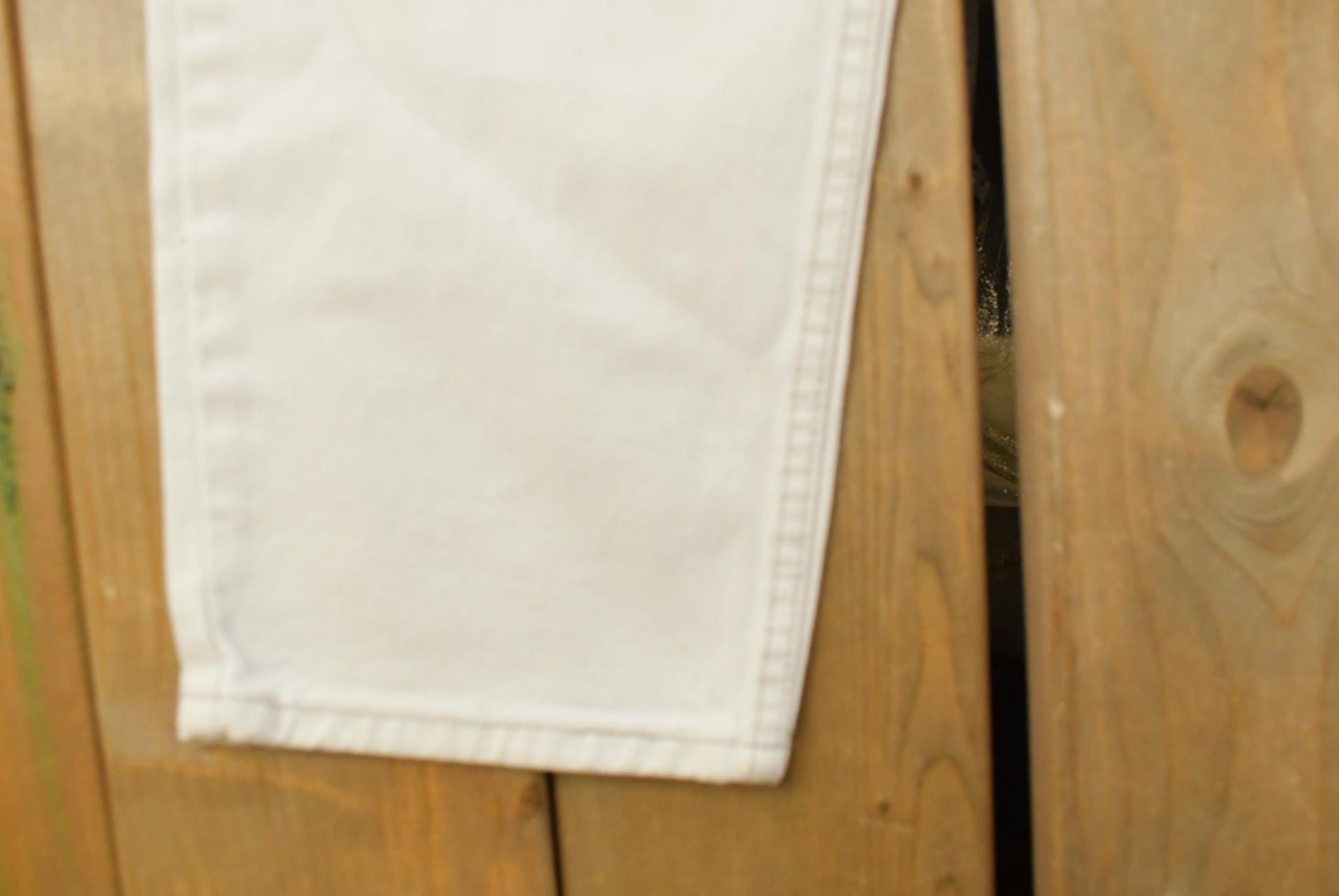 Vintage 90s Levi's 550 Relaxed Tapered Denim Jeans Men's 33 x 34 from propervintagecanada