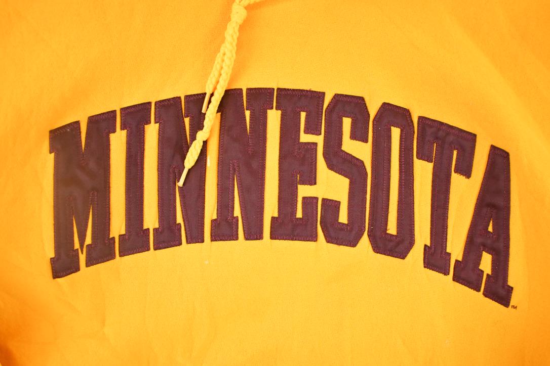 Vintage 90s Minnesota Embroidered Cross Grain Hoodie (Men's XL) from propervintagecanada