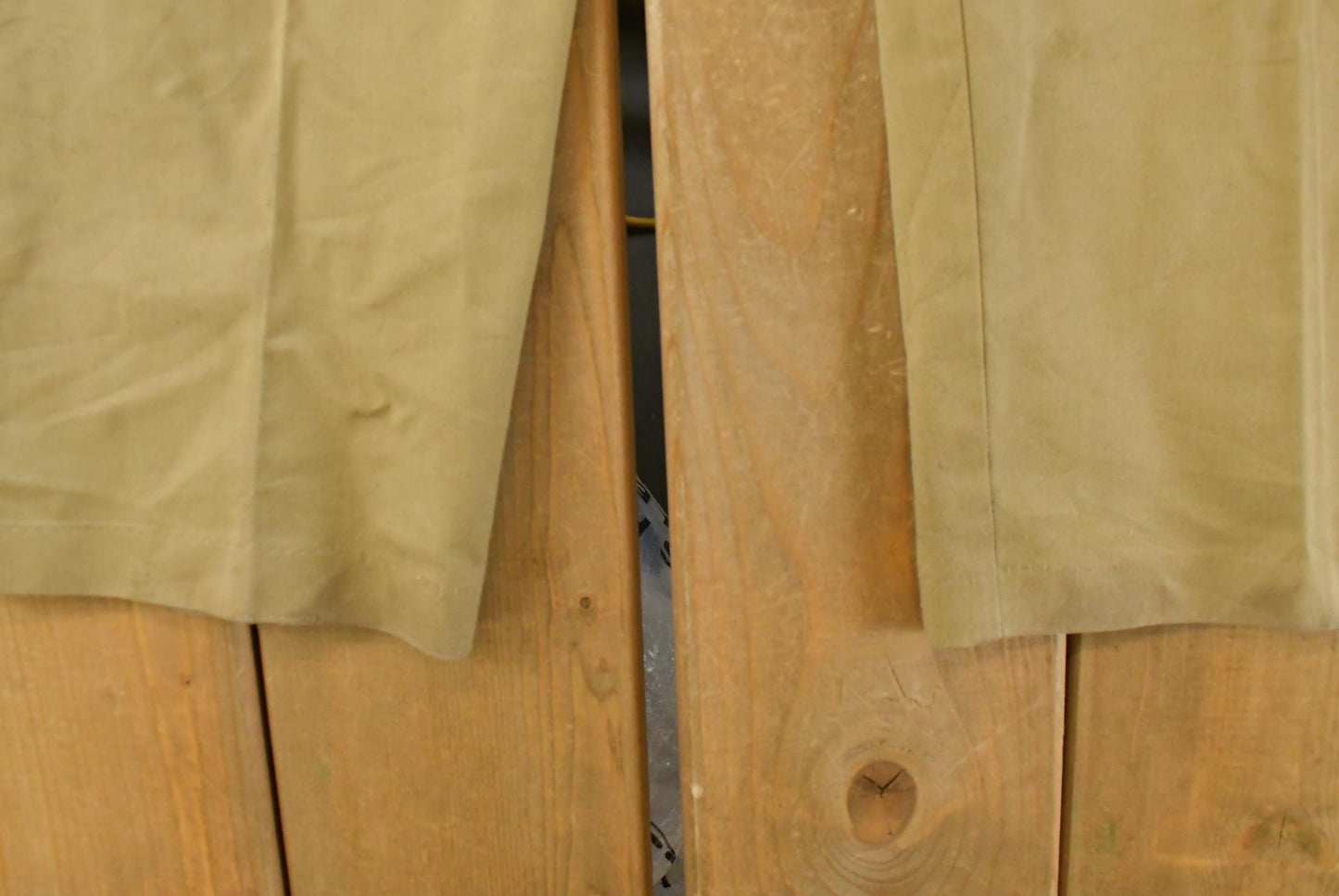 Vintage 90s Pleated Chino Pants Men's 28x27 - Skater Workwear from propervintagecanada