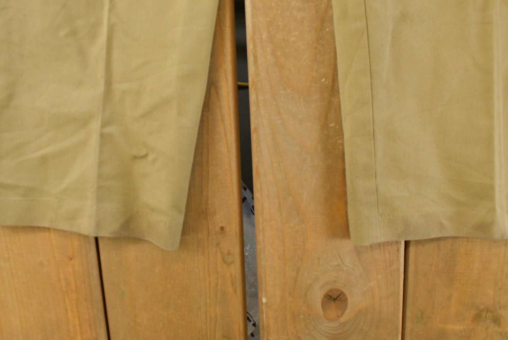 Vintage 90s Pleated Chino Pants Men's 28x27 - Skater Workwear from propervintagecanada