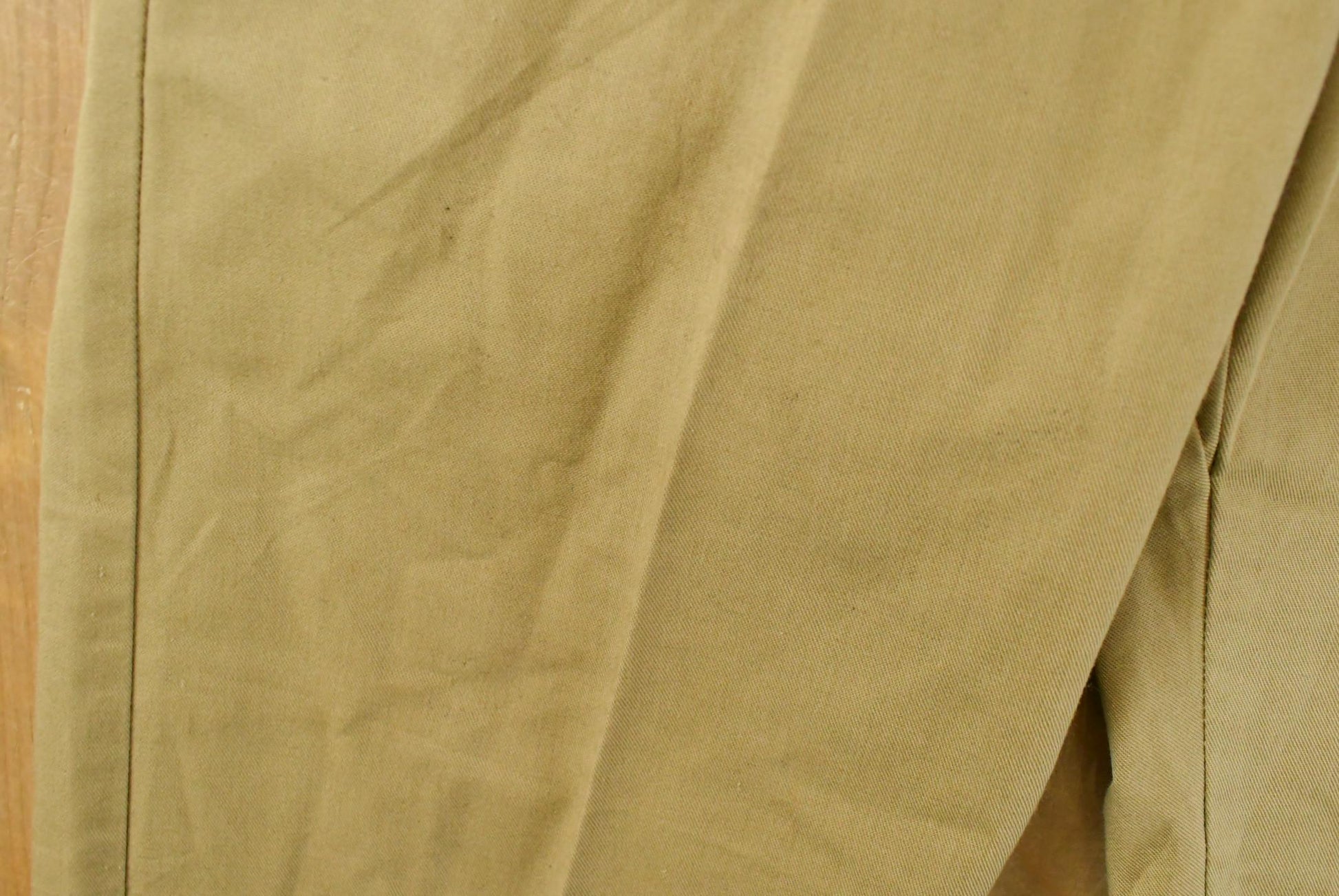 Vintage 90s Pleated Chino Pants Men's 28x27 - Skater Workwear from propervintagecanada
