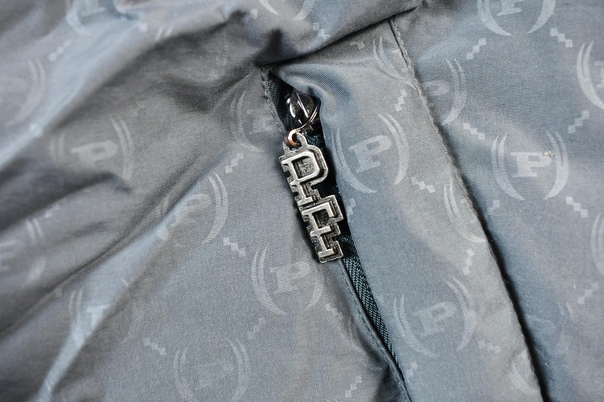 Vintage All Over Print Phat Farm Y2K Winter Puffer Jacket Men's 2XL from propervintagecanada